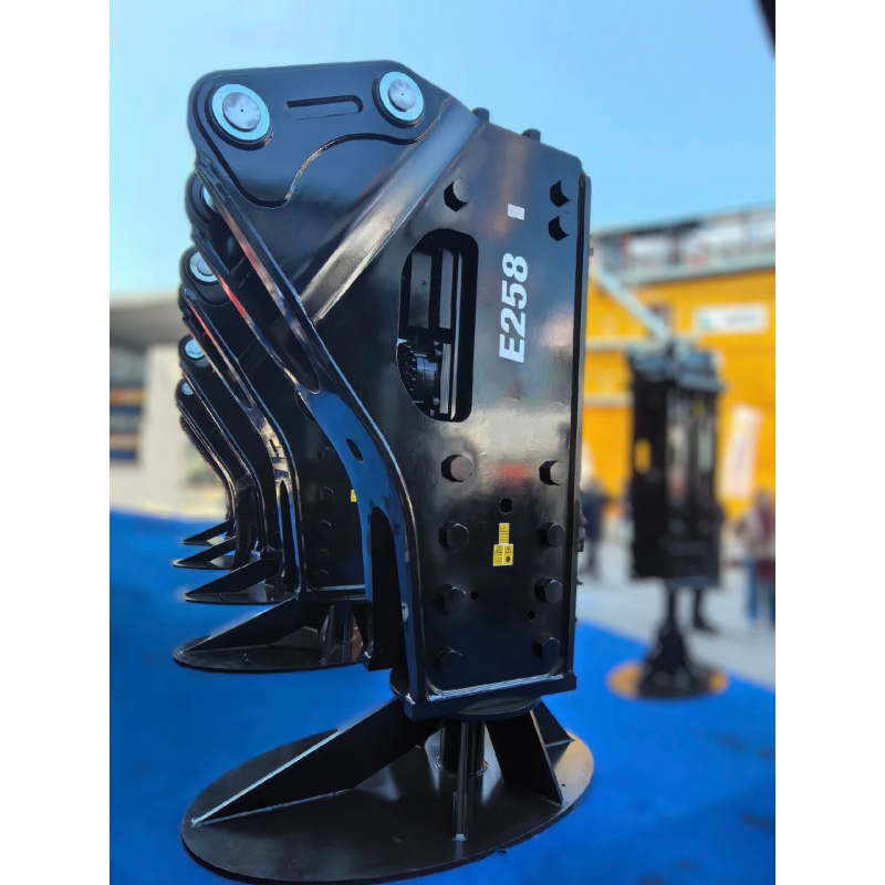 E175 Hydraulic Breaker 35-40T  - Heavy Equipment Breaker avaliação e preço